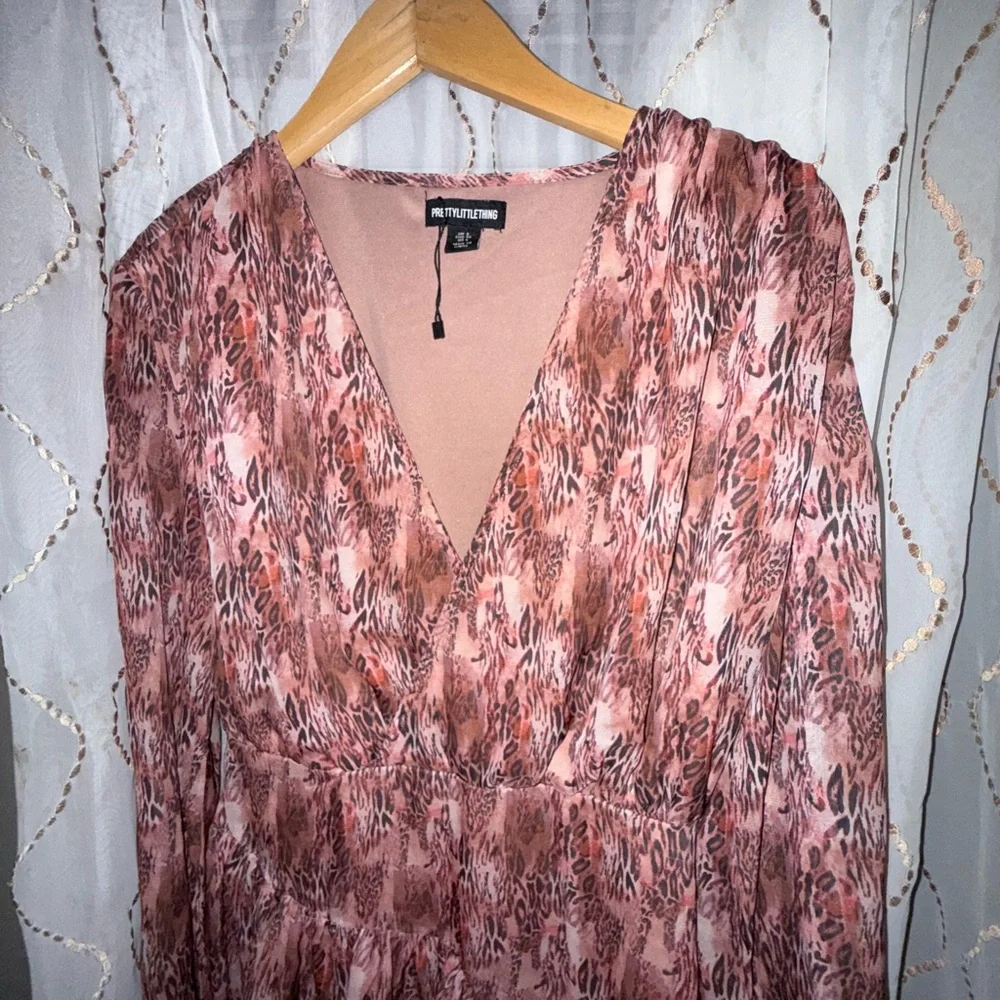NWOT Pretty Little Things Elegant Pink Floral Dress 4 - Picture 2 of 3
